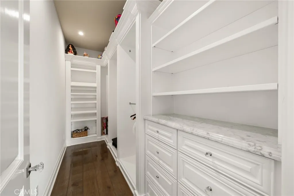 2 60th Pl, Long Beach, California 90803 home-pic-33